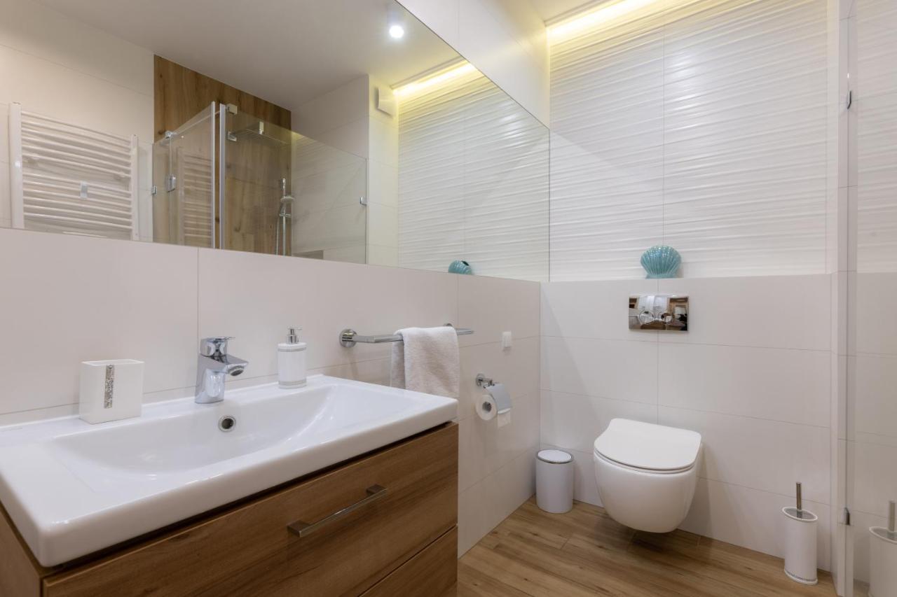 Apartament Stars Ustka Exteriör bild